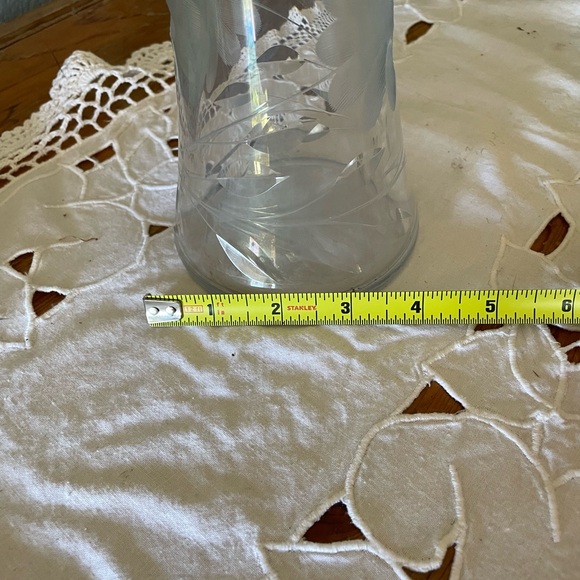 Princess House Tall Etched Vase - Picture 9 of 13